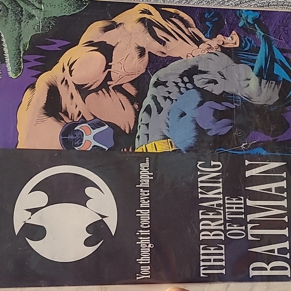 Batman July 1993 near mint Comic book DC comics Vintage comic #497 The Breaking - Picture 2 of 9